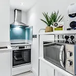 Elegant Apartment In The Heart Of Chelsea Sleeps 7