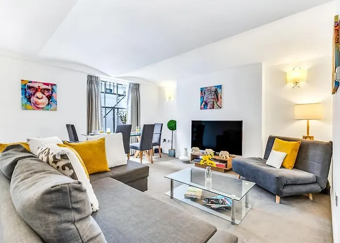 Elegant Apartment In The Heart Of Chelsea Sleeps 7