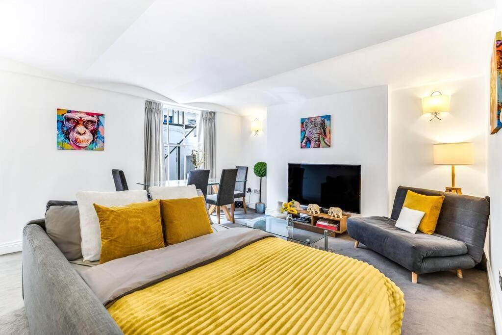 Elegant In The Heart Of Chelsea Sleeps 7 * Londra